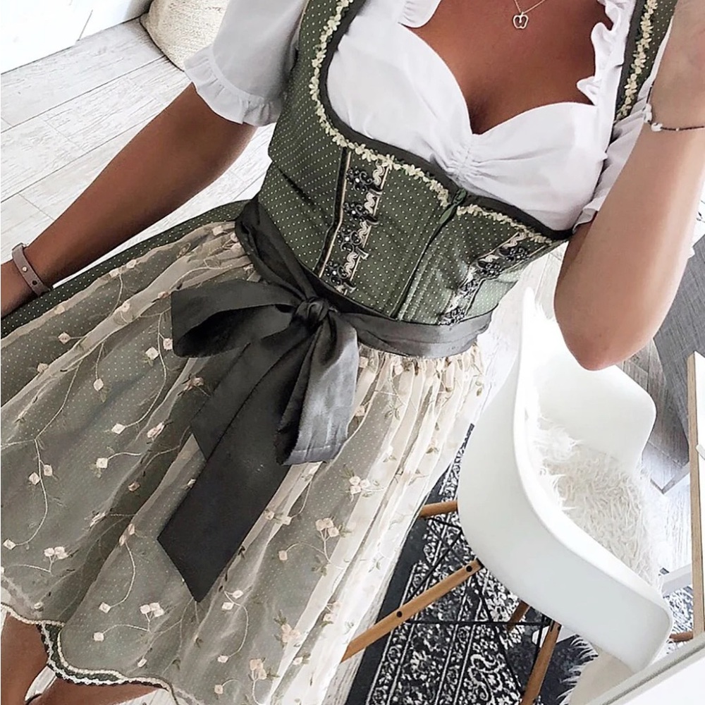 Women's Beer Babe Oktoberfest Costume